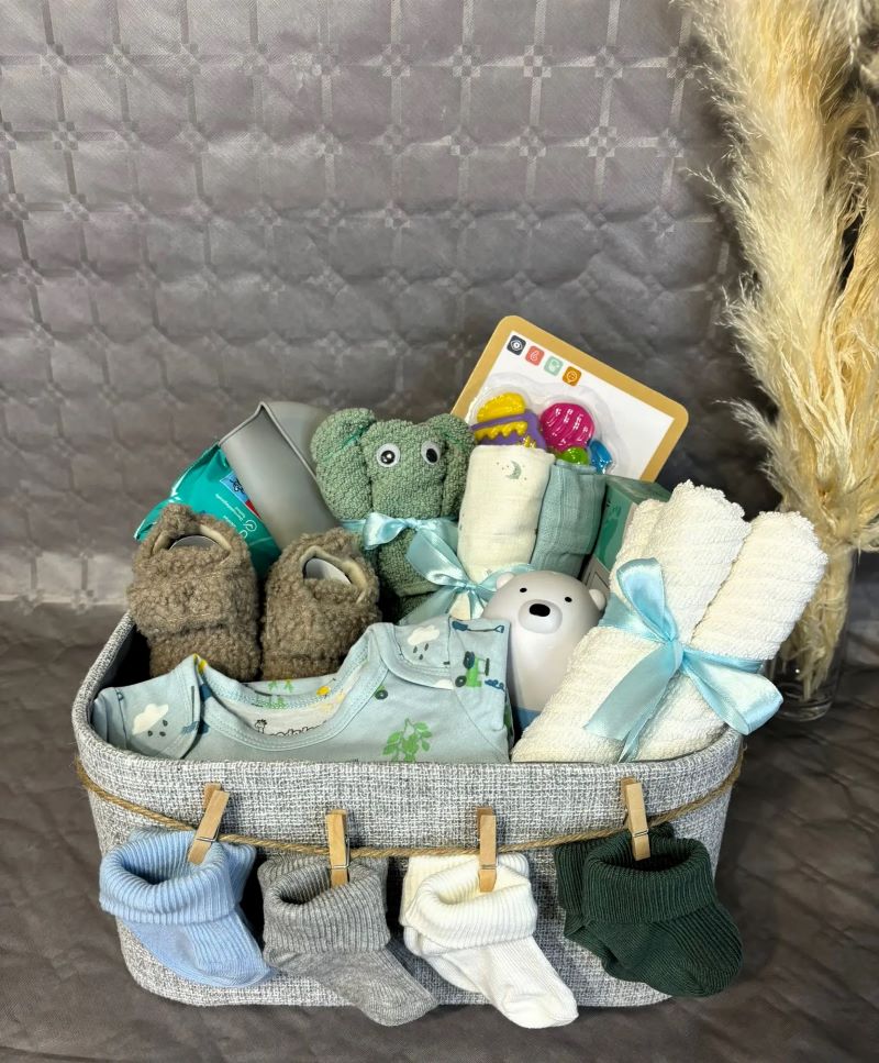 Baby Boy Gift Basket – Softness & Practicality 👶💙